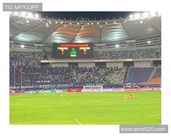 2017年苏宁与恒大激战回顾：足球盛宴中的精彩瞬间与战术较量