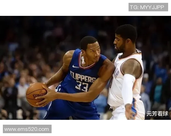 爵士队在主场以105比98战胜快船队展现强大实力与团队配合