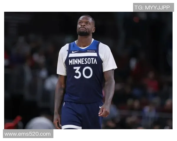 朱利叶斯兰德尔如何在NBA赛场上展现个人风采与团队合作的完美结合